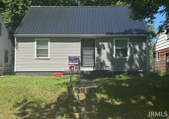Homes for sale in South Bend, IN | 1721 Obrien St, South Bend, IN 46628 | MLS# 202624459