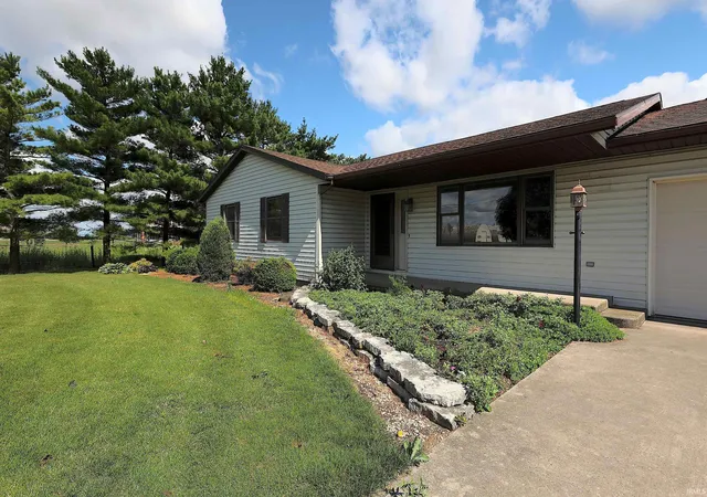 Photo 3 of Manufactured home for sale at 2960 E 600 South, Warren, IN 46792 | MLS# 202624485 | Listing updated on 2026-09-10