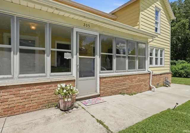 Photo 3 of Sale Pending at 205 E Spring St, Etna Green, IN 46524 | MLS# 202624489 | Listing updated on 2026-09-06