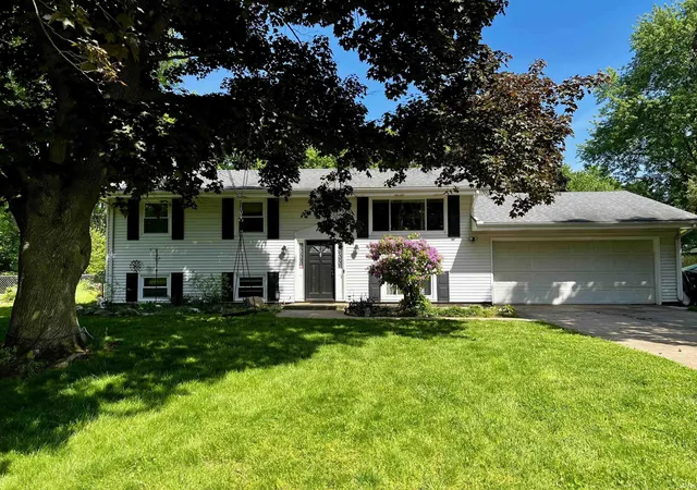 Homes for sale in Mishawaka, IN | 54554 Cornell Dr, Mishawaka, IN 46545 | MLS# 202624508