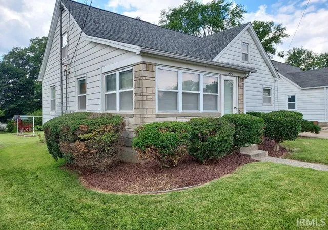 Photo 3 of Sale Pending at 1415 Maute St, Jasper, IN 47546 | MLS# 202624511 | Listing updated on 2026-09-21