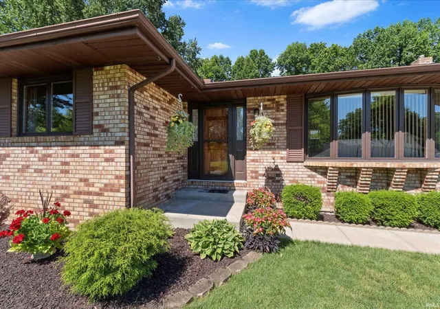 3rd image of 53097 Old Farm Rd, Elkhart, IN 46514 | MLS# 202624523