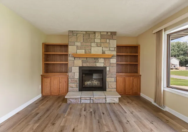 Photo 4 of Sale Pending at 53097 Old Farm Rd, Elkhart, IN 46514 | MLS# 202624523 | Listing updated on 2026-09-16