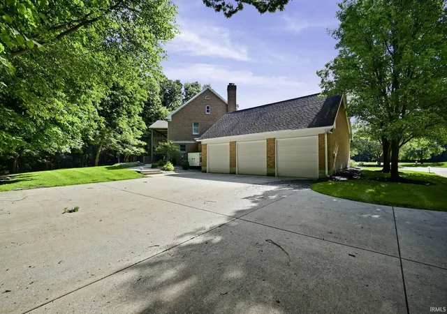 Photo 3 of Manufactured home for sale at 60 Bennington Pl, Lafayette, IN 47905 | MLS# 202624557 | Listing updated on 2026-08-28