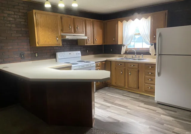 3rd image of 403 E North St, Portland, IN 47371 | MLS# 202624571