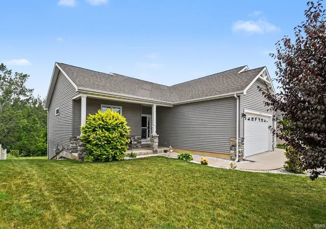 Homes for sale in Warsaw, IN | 2623 Pine Cone Ln, Warsaw, IN 46582 | MLS# 202624575