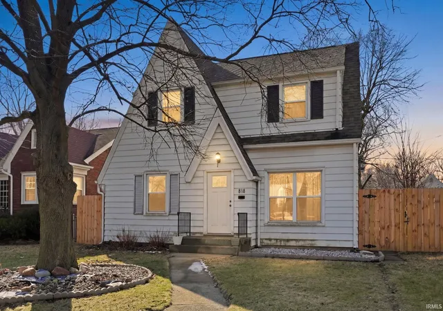 1st image of 818 E Rudisill Blvd, Fort Wayne, IN 46806 | MLS# 202624592
