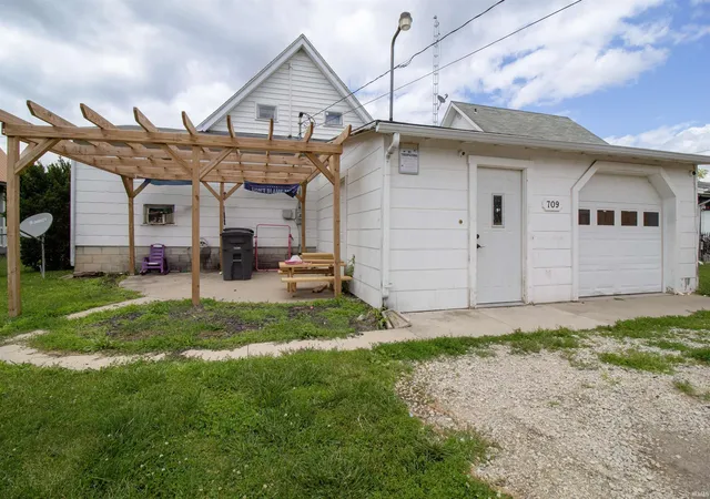 21st image of 709 E Main St, Portland, IN 47371 | MLS# 202624593