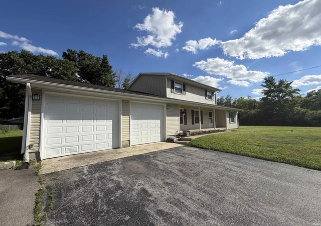 Photo 2 of Manufactured home for sale at 2155 W Westholme Dr, Marion, IN 46952 | MLS# 202624596 | Listing updated on 2026-09-17
