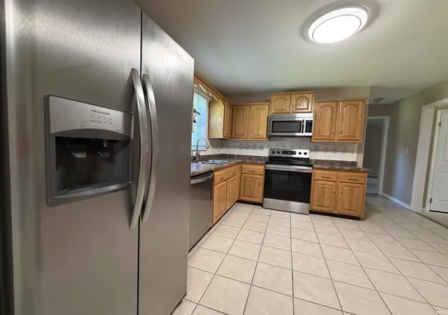 Photo 4 of Manufactured home for sale at 2155 W Westholme Dr, Marion, IN 46952 | MLS# 202624596 | Listing updated on 2026-09-17