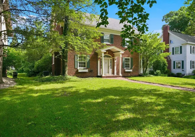 Photo 2 of Sale Pending at 1302 W Rudisill Blvd, Fort Wayne, IN 46807 | MLS# 202624598 | Listing updated on 2026-07-09