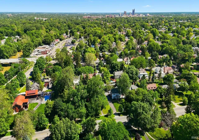 Photo 3 of Sale Pending at 1302 W Rudisill Blvd, Fort Wayne, IN 46807 | MLS# 202624598 | Listing updated on 2026-07-09