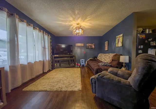 3rd image of 11288 E 1020 Ln, Mount Carmel, IL 62863 | MLS# 202624618