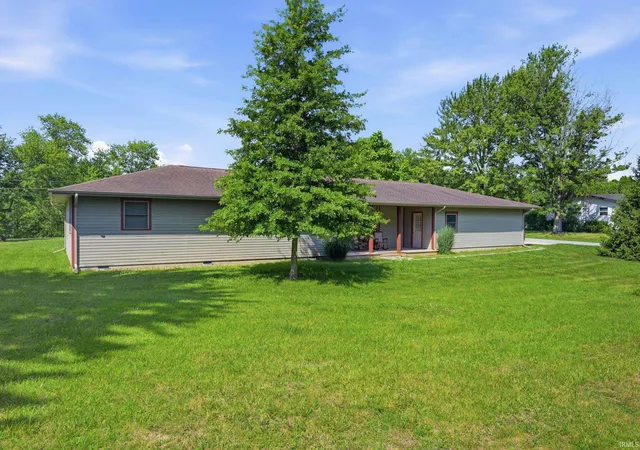 2nd image of 8 Meridian Dr, Hartford City, IN 47348 | MLS# 202624631