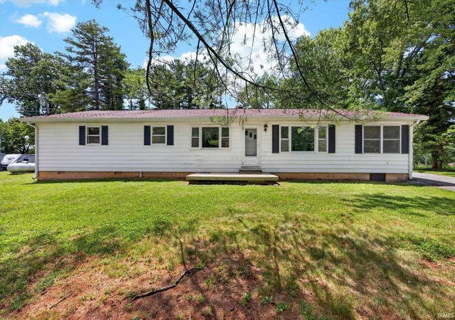 Photo 1 of Sale Pending at 8380 S Fairfax Rd, Bloomington, IN 47401 | MLS# 202624645 | Listing updated on 2026-09-15