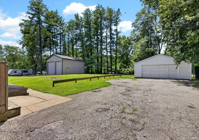 Photo 3 of Sale Pending at 8380 S Fairfax Rd, Bloomington, IN 47401 | MLS# 202624645 | Listing updated on 2026-09-15