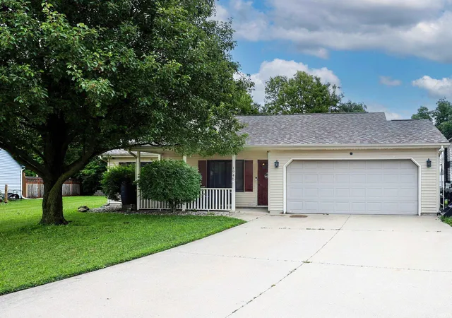Homes for sale in Huntington, IN | 1945 York Ct, Huntington, IN 46750 | MLS# 202624675