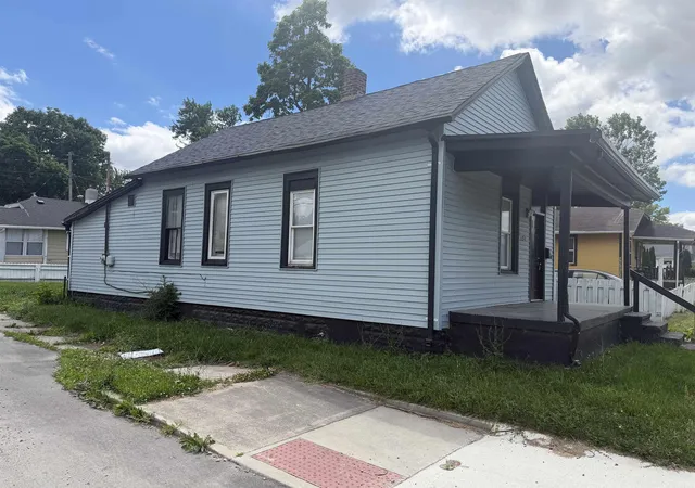 2nd image of 2250 Chestnut St, Fort Wayne, IN 46803 | MLS# 202624685