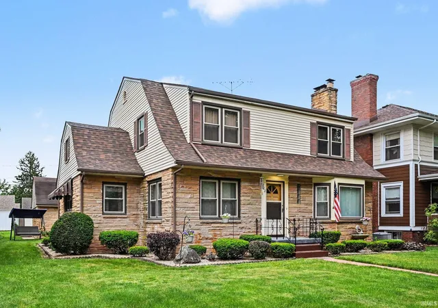 3rd image of 222 W Michigan St, New Carlisle, IN 46552 | MLS# 202624688