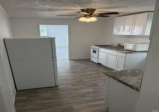 4th image of 414 W Coy Ave, Silver Lake, IN 46982 | MLS# 202624707