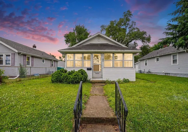 Homes for sale in Mishawaka, IN | 133 E Edgar Ave, Mishawaka, IN 46545 | MLS# 202624712