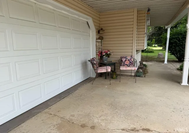 Photo 2 of Manufactured home for sale at 420 Phelps Dr, New Castle, IN 47362 | MLS# 202624715 | Listing updated on 2026-09-13