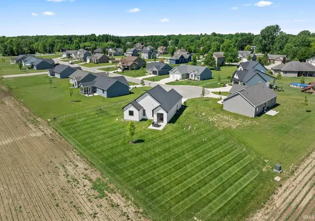 Photo 3 of Manufactured home for sale at 451 Cottonwood Ct, Markle, IN 46770 | MLS# 202624717 | Listing updated on 2026-09-09