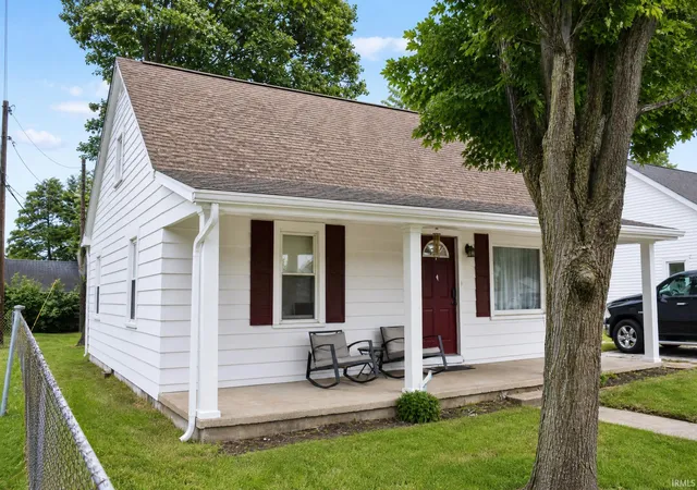 Homes for sale in Muncie, IN | 2504 E 13th St, Muncie, IN 47302 | MLS# 202624720