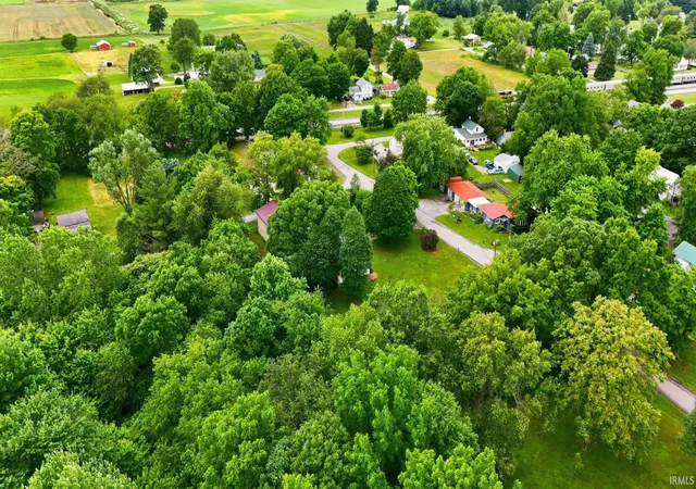 Homes for sale in Pleasant Lake, IN | 1475 W South Dr, Pleasant Lake, IN 46779 | MLS# 202624727