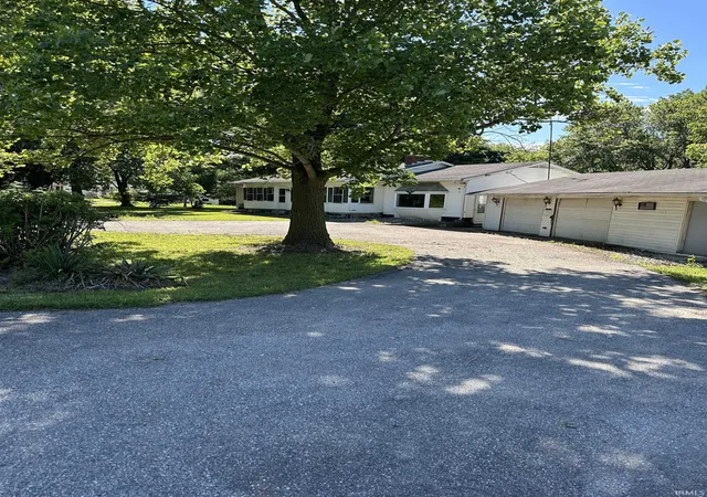 3rd image of 6259 N Bowman Rd, Roann, IN 46974 | MLS# 202624735
