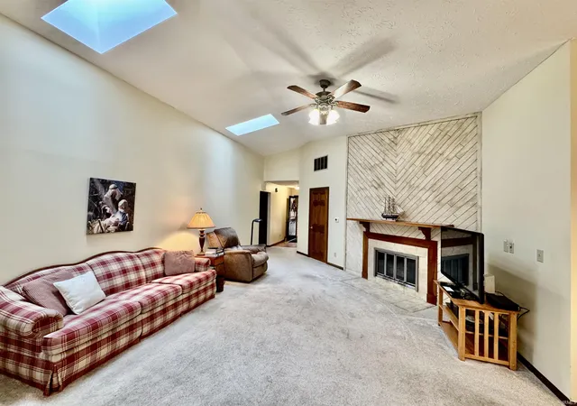 Photo 3 of Sale Pending at 802 Philadelphia Dr, Kokomo, IN 46902 | MLS# 202624754 | Listing updated on 2026-06-26