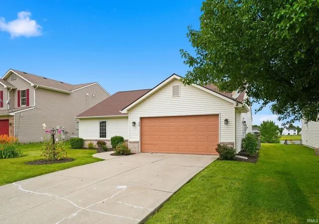 Photo 2 of Sale Pending at 218 El Dorado Trl, Fort Wayne, IN 46825 | MLS# 202624755 | Listing updated on 2026-07-21