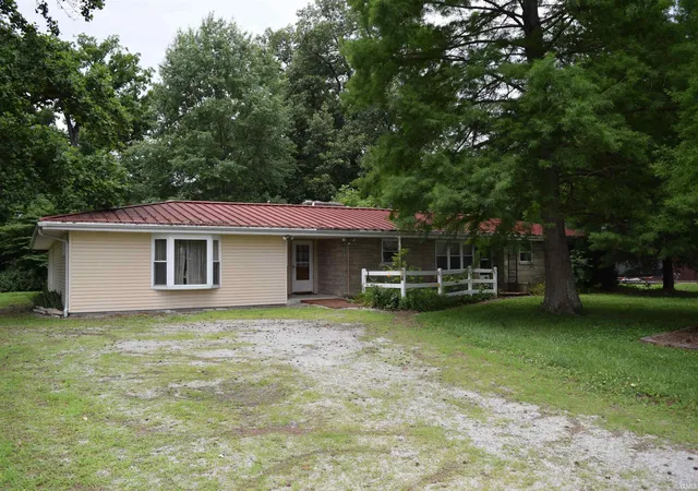 Homes for sale in Evansville, IN | 4200 N Green River Rd, Evansville, IN 47715 | MLS# 202624756