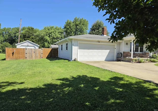 32nd image of 310 Eastgate Dr, Vincennes, IN 47591 | MLS# 202624761