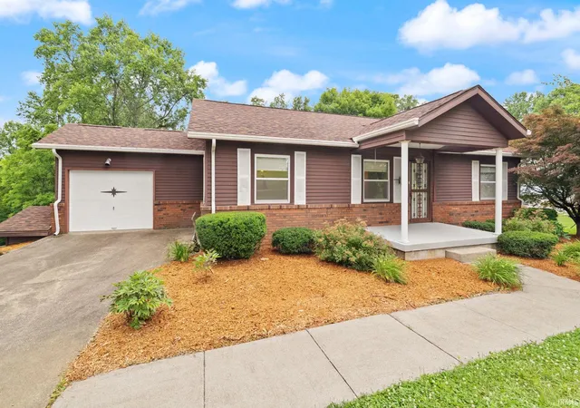 Homes for sale in French Lick, IN | 2163 Sunny Acres Dr, French Lick, IN 47432 | MLS# 202624775