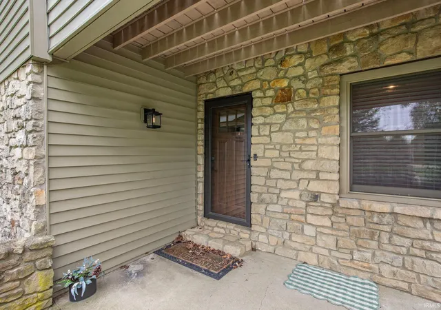 Homes for sale in Knightstown, IN | 4703 W 1200 N Rd, Knightstown, IN 46148 | MLS# 202624791