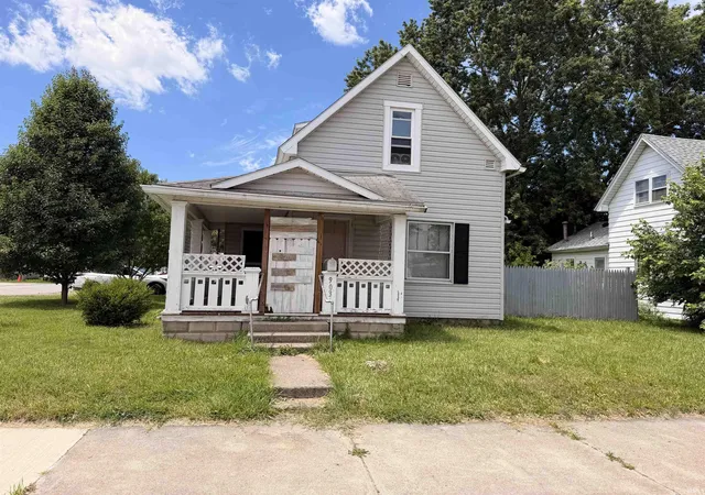 Homes for sale in Kokomo, IN | 903 N Webster St, Kokomo, IN 46901 | MLS# 202624804