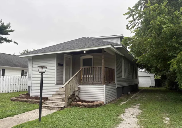 2nd image of 1216 N 12th St, Vincennes, IN 47591 | MLS# 202624819