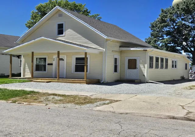 Homes for sale in Argos, IN | 214 W Williams St, Argos, IN 46501 | MLS# 202624838