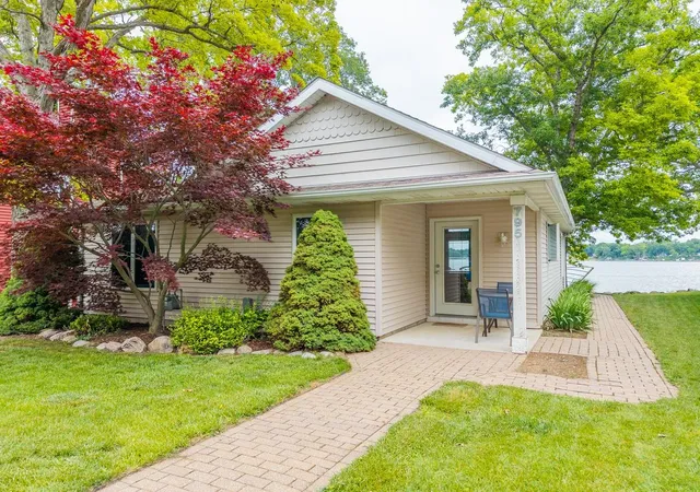 1st image of 795 Lane 280 Hamilton Lk, Hamilton, IN 46742 | MLS# 202624842