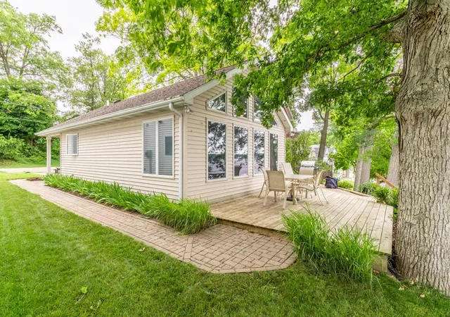 2nd image of 795 Lane 280 Hamilton Lk, Hamilton, IN 46742 | MLS# 202624842