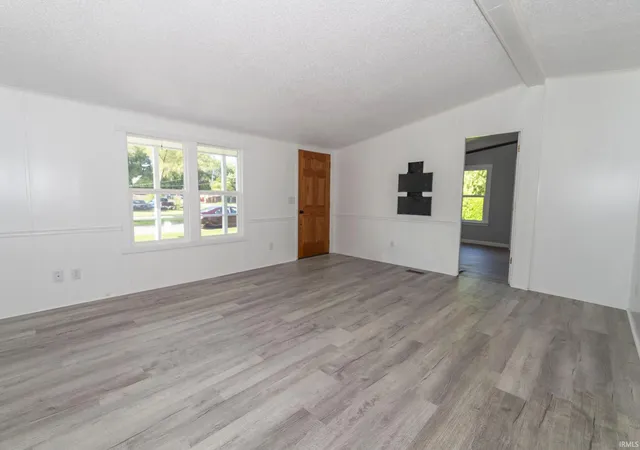 5th image of 30343 Wolf Ave, Elkhart, IN 46516 | MLS# 202624854