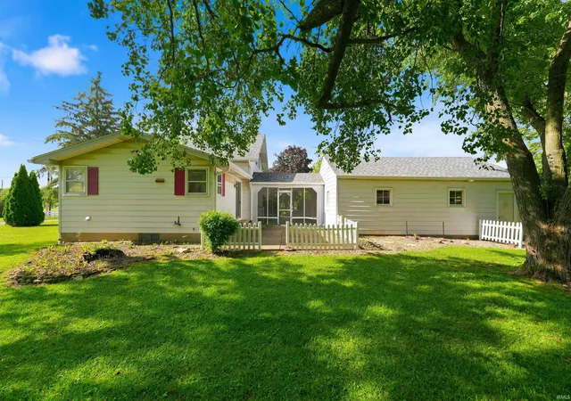 Homes for sale in Selma, IN | 8901 E Jackson St, Selma, IN 47383 | MLS# 202624857