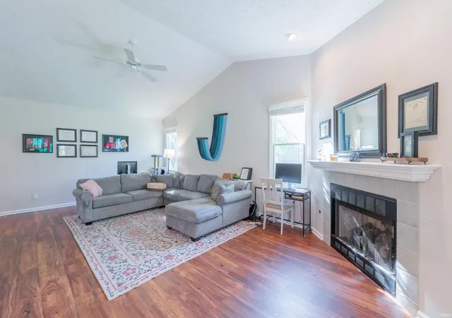3rd image of 9417 S Harbour Pointe Dr, Bloomington, IN 47401 | MLS# 202624860