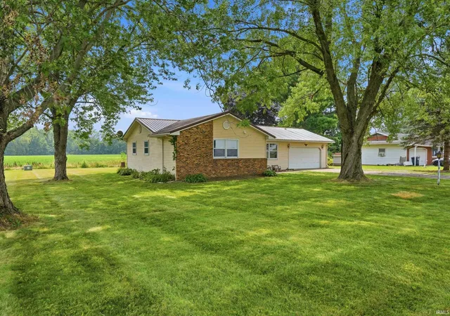 Photo 3 of Manufactured home for sale at 260 Airport Rd, Kendallville, IN 46755 | MLS# 202624874 | Listing updated on 2026-09-03