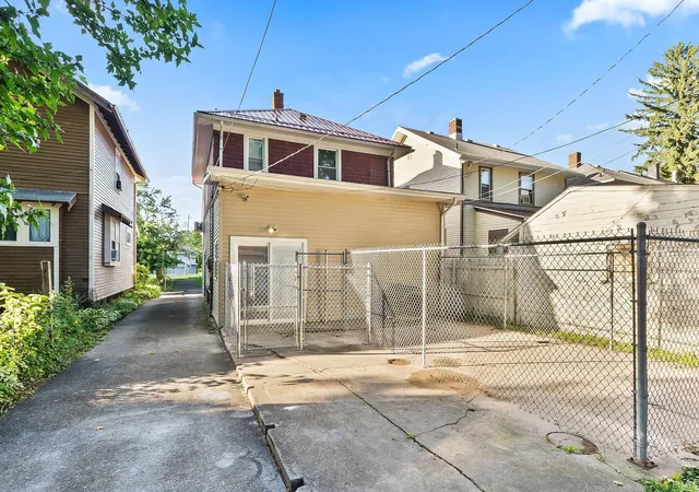 28th image of 1319 W Wildwood Ave, Fort Wayne, IN 46807 | MLS# 202624877