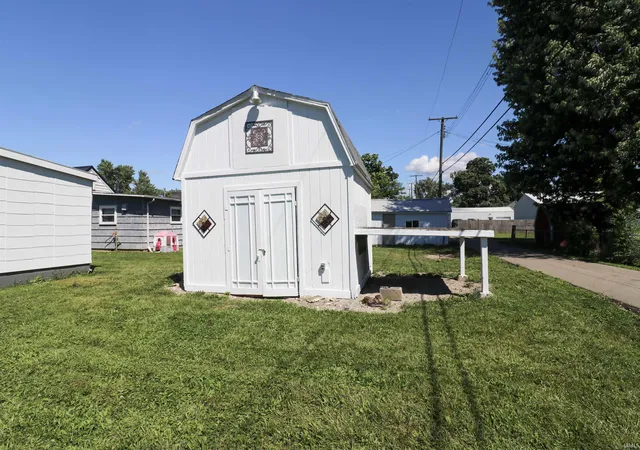 20th image of 215 E Commerce St, Dunkirk, IN 47336 | MLS# 202624890
