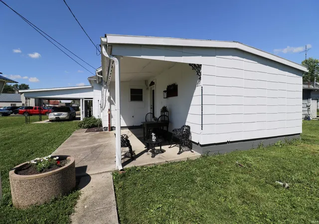 4th image of 215 E Commerce St, Dunkirk, IN 47336 | MLS# 202624890
