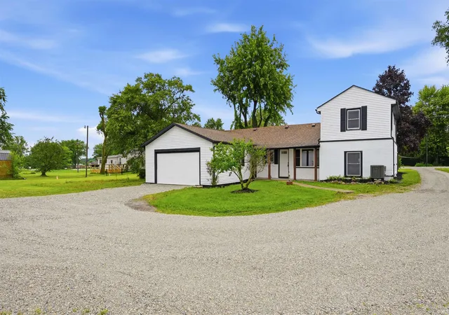 2nd image of 12021 E Jackson St, Parker City, IN 47368 | MLS# 202624893