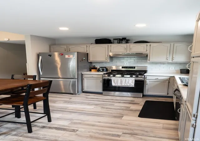 Photo 3 of Sale Pending at 8103 Rocky Glen Pl, Fort Wayne, IN 46825 | MLS# 202624901 | Listing updated on 2026-06-25